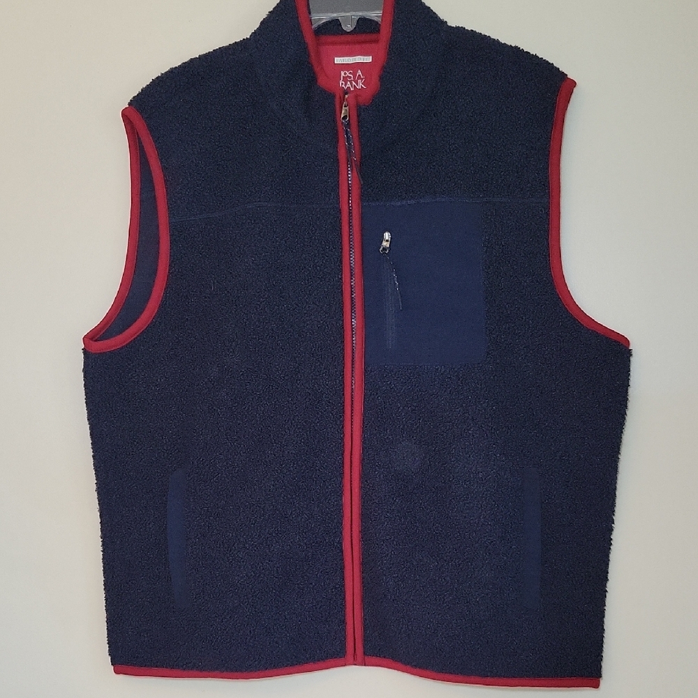 Jos A Banks Vestโ Navy Blue Fleece with Red Trim Men's XXL NWT